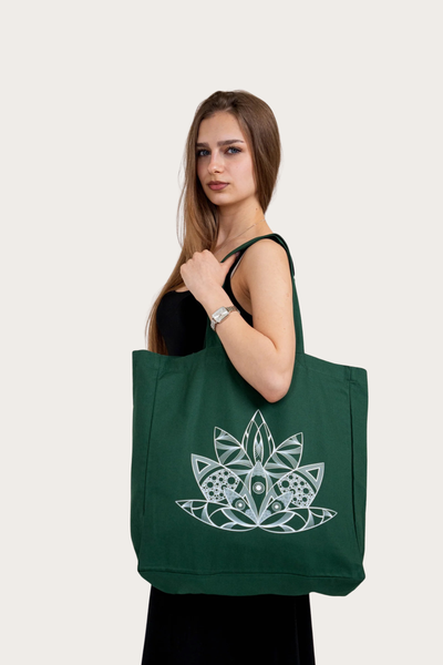 The Self — Tote | Light