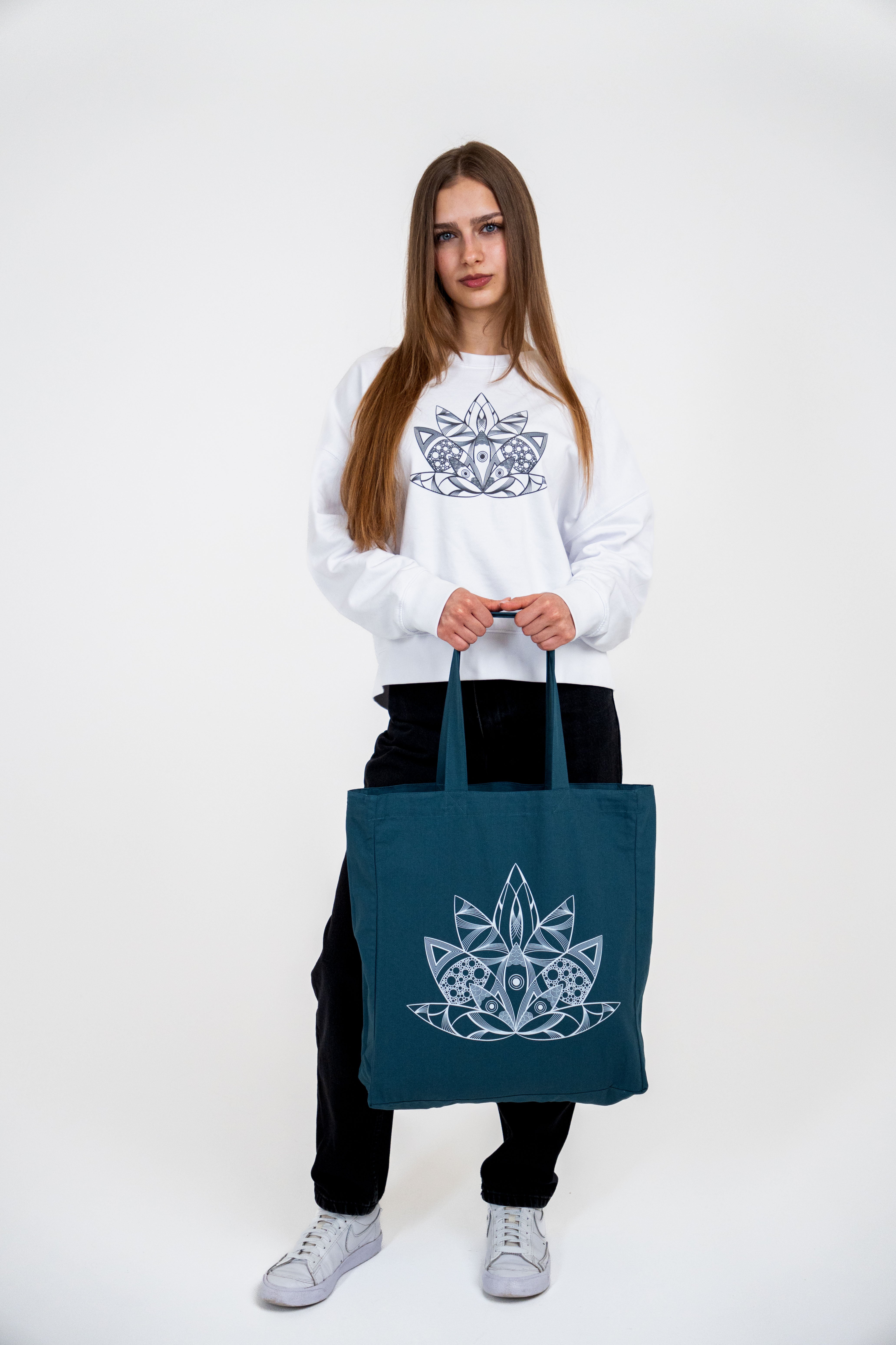 The Self — Tote | Dark